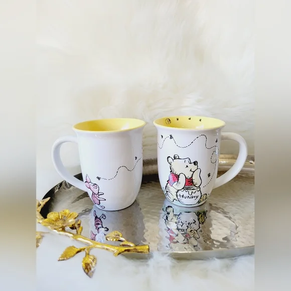 ✨️✨️SOLD✨️✨️🍯DISNEY Winnie-the-Pooh set of 2 coffee/ tea mugs 🍯 - Picture 2 of 6
